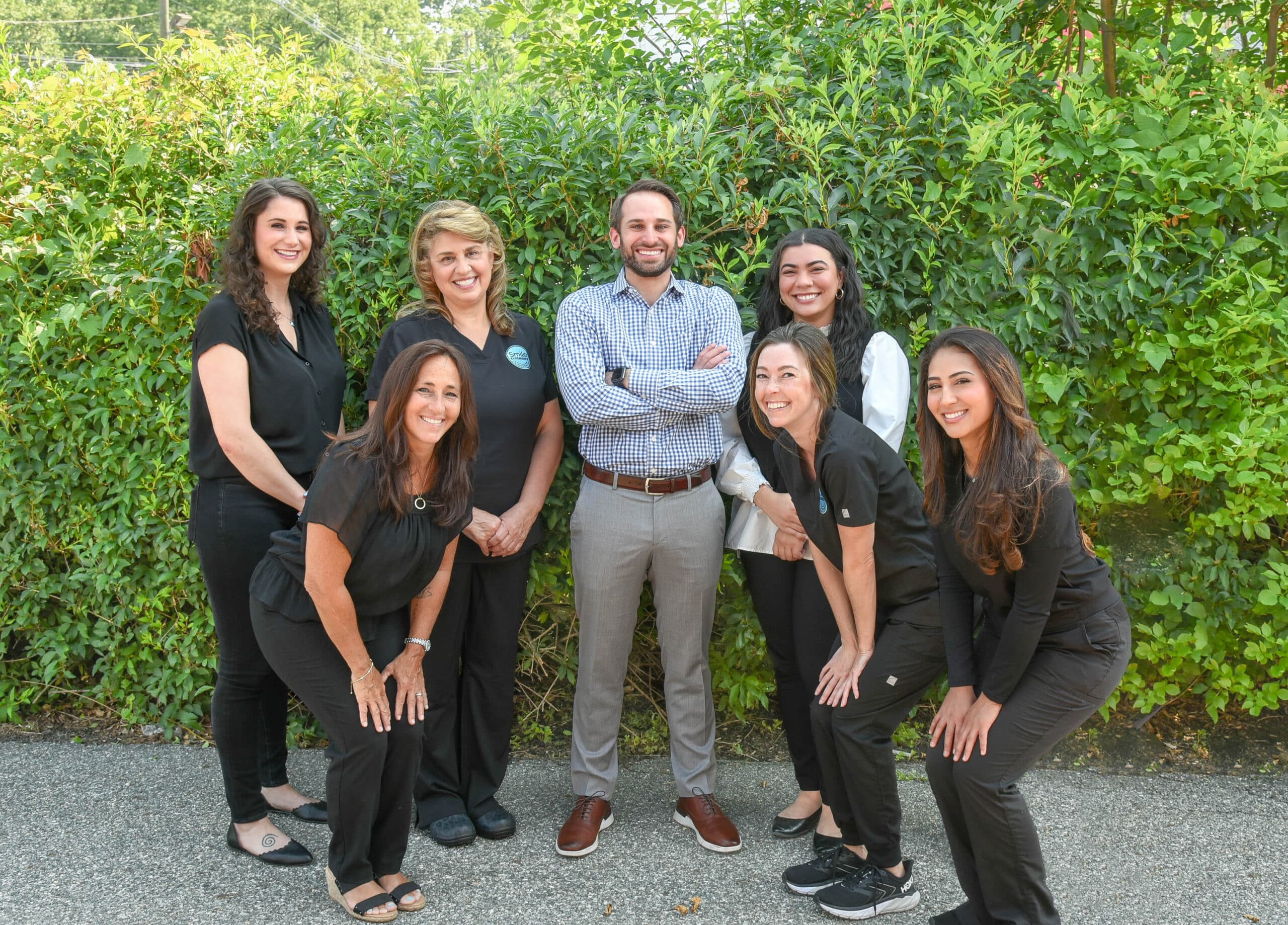 Smile-experience-orthodontics-group-photos-6_rev Orthodontic patient testimonials